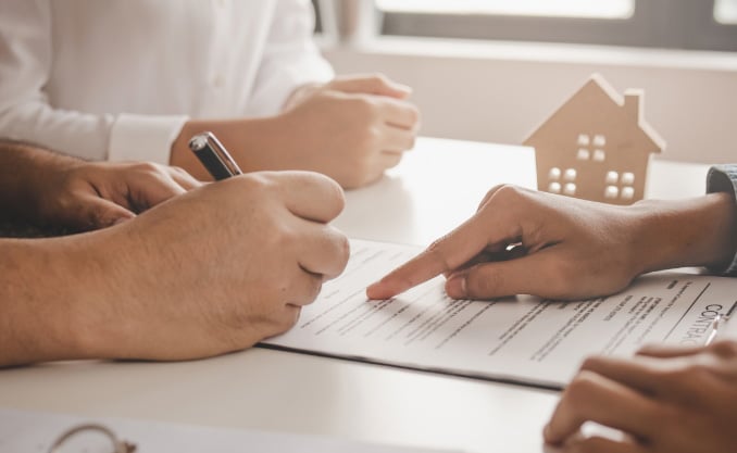 application-acceptance-and-lease-signing